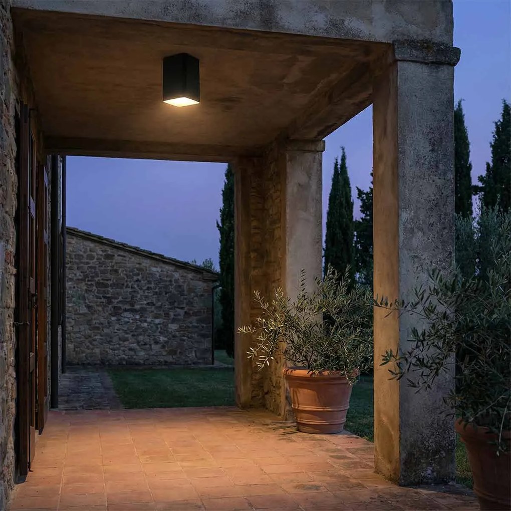 Plafoniera da soffitto E27 Quadrata IP54 in Alluminio - Nera