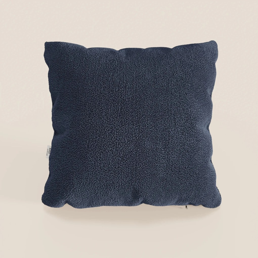 Favola cuscino disponibile in diversi colori realizzato in morbido bouclé impermeabile e smacchiabile T21.