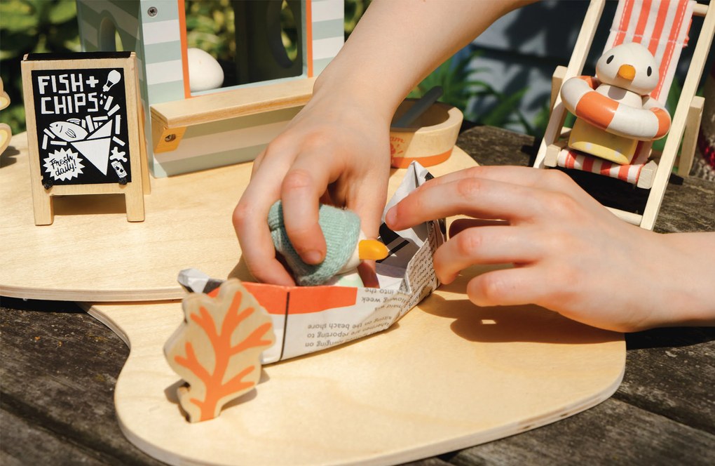 Tender Leaf - Bistrò in legno sulla spiaggia