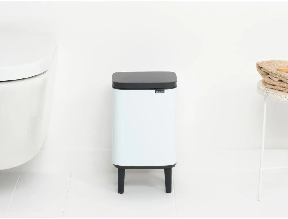 Cestino per la spazzatura bianco in acciaio 4 l Bo Hi – Brabantia