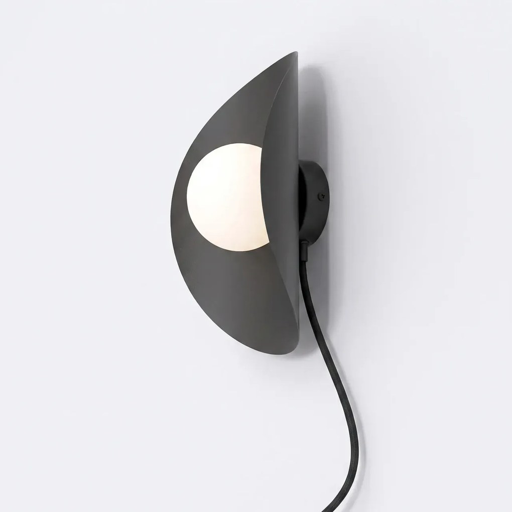 Applique da Parete FIERO XL WL1 G9 con Presa Elettrica e Interruttore