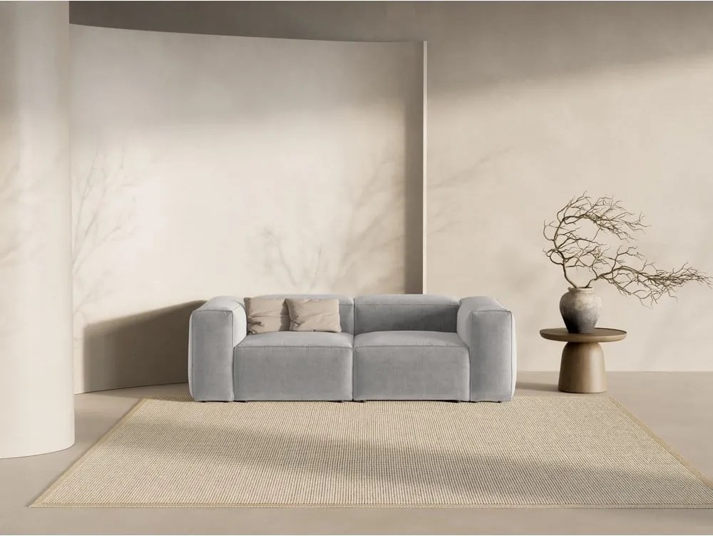 Divano grigio chiaro 224 cm Bergamo – Cosmopolitan Design