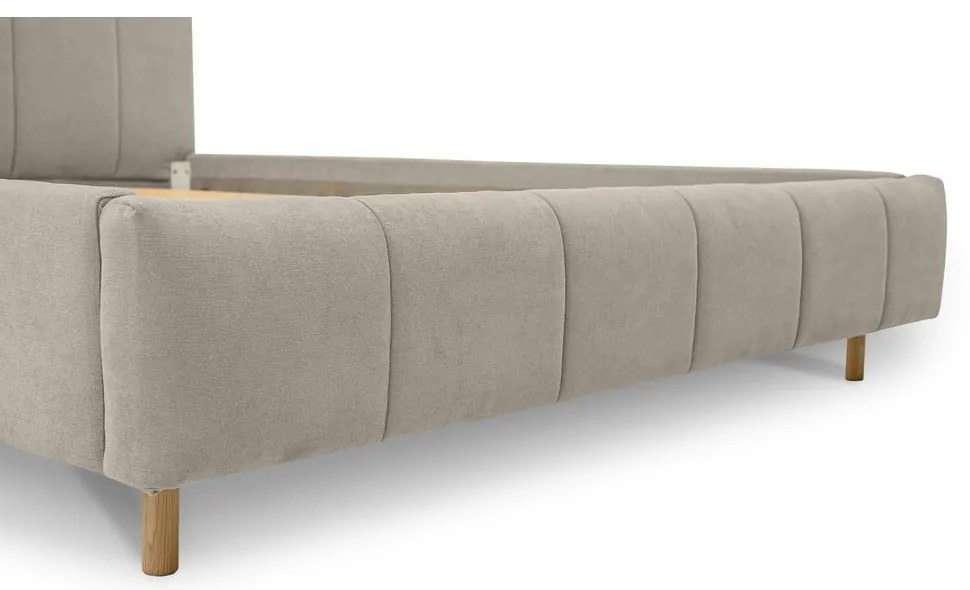 Letto matrimoniale imbottito beige con doghe in legno 180x200 cm Zee - Scandic