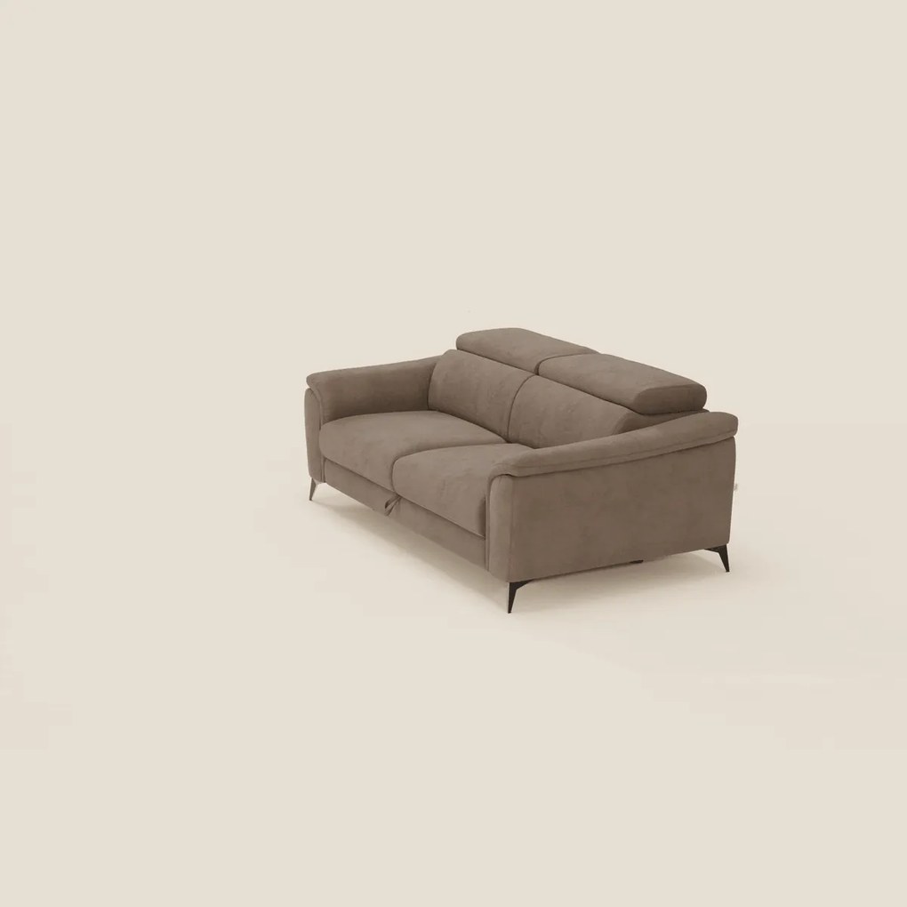 Arcos Divano 3 posti - piedini alti e poggiatesta reclinabili in microfibra impermeabile T11 marrone