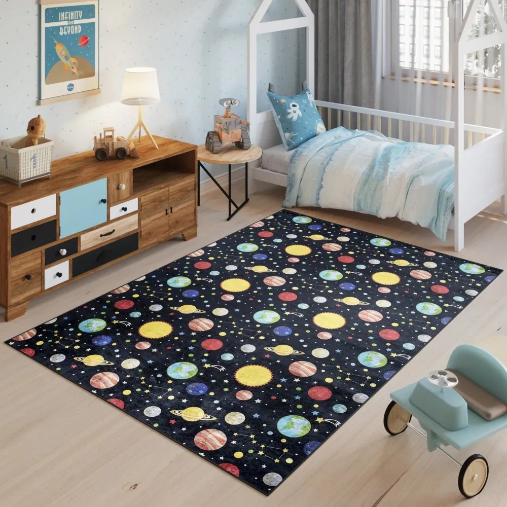 Tappeto per bambini con il motivo dei pianeti e delle stelle Larghezza: 120 cm | Lunghezza: 170 cm