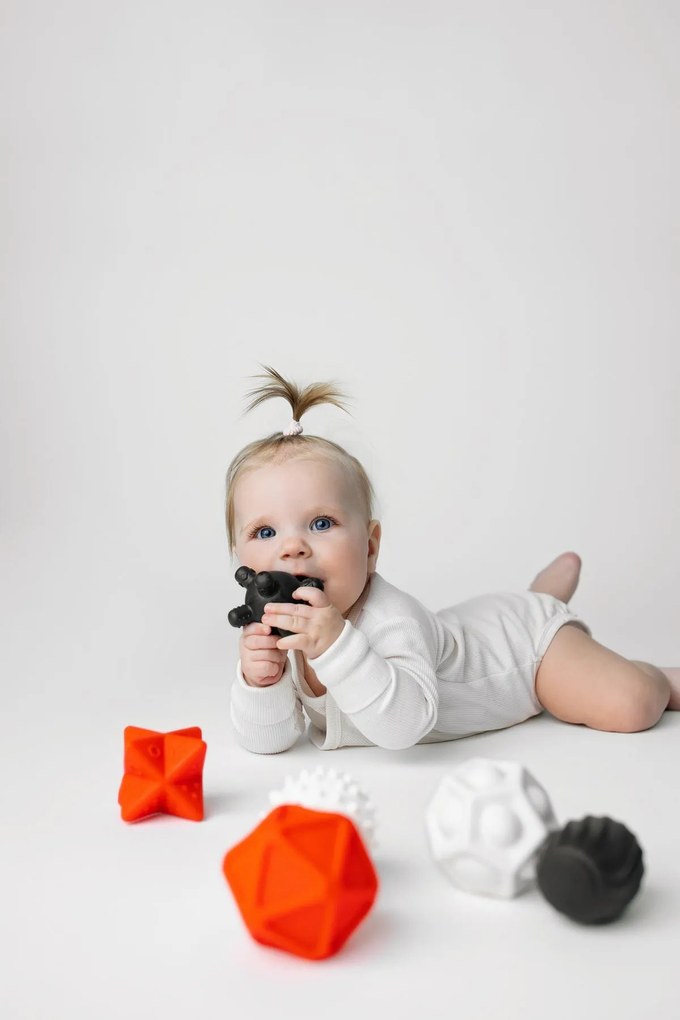 Mom’s Care - palline sensoriali 6 pezzi - bianco e nero