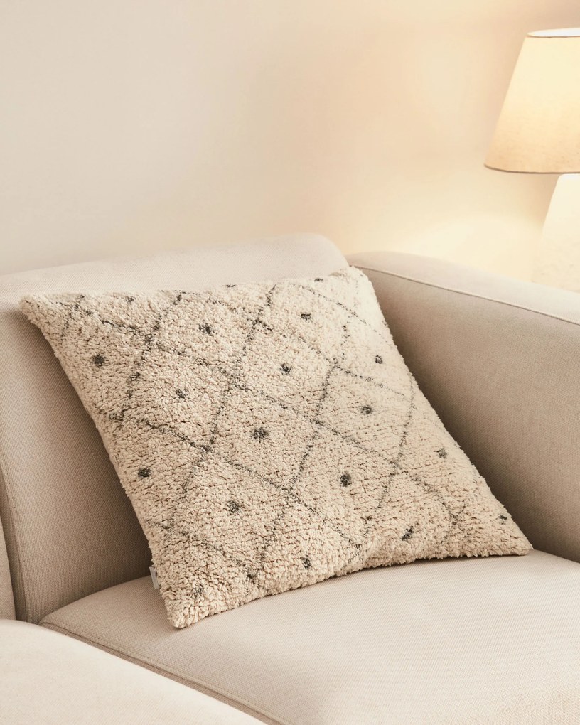 Kave Home - Fodera per cuscino Zita 100% cotone con pelo beige a rombi e pois blu 50 x 50 cm