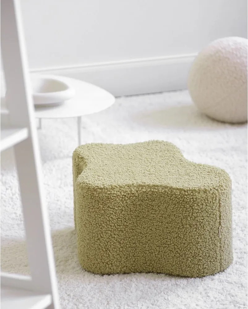 Pouf per bambini verde con rivestimento in bouclé Cloud – Wigiwama