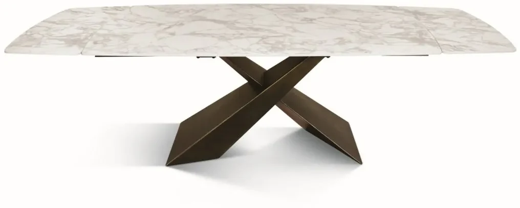 Tavolo FIGARI in vetroceramica bianco arabesco con gambe a X in metallo bronzo, allungabile 160×90 cm – 240×90 cm