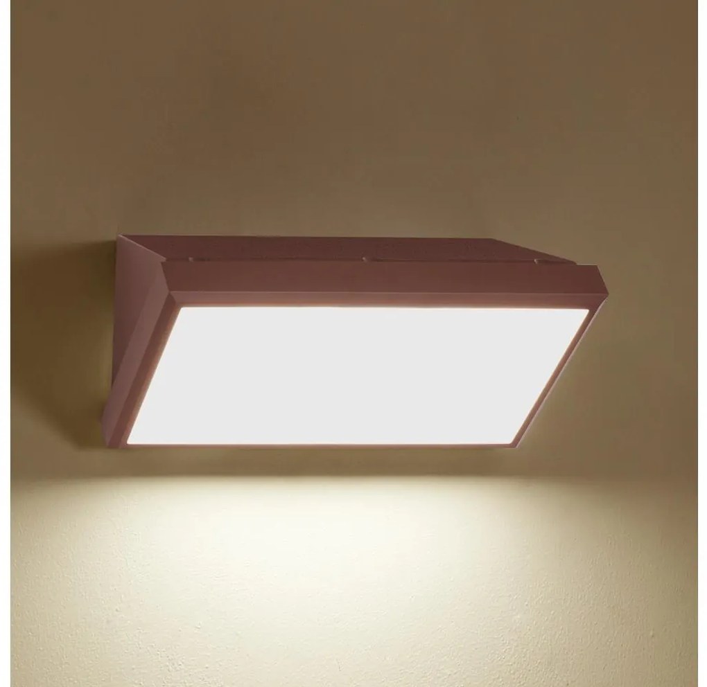 Brilagi - Applique da esterno TRIANGLE 1xE27/60W/230V marrone IP65