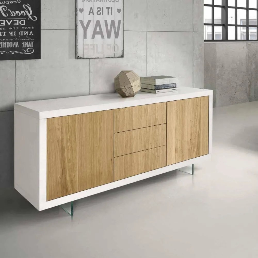 Credenza da 186 cm in legno rovere naturale e bianco spazzolato piedi in vetro