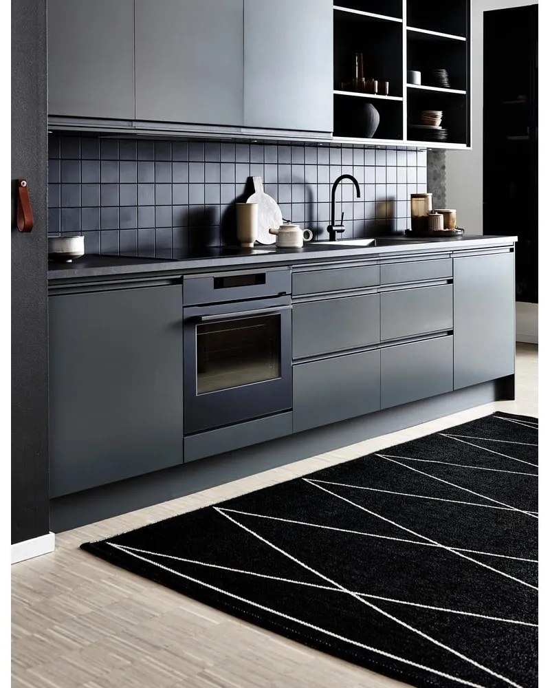 Passatoia da interno/esterno nera 70x160 cm Max Black – Pappelina