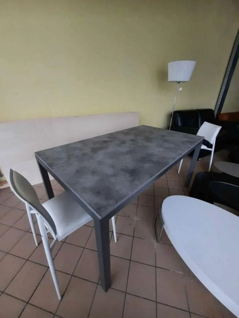 Tavolo in metallo grigio moderno allungabile 120x80 cm