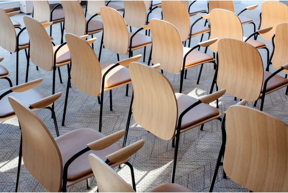 Sedie da pranzo in set di colore naturale con effetto rovere con braccioli/impilabili 2 pz Book – Gazzda