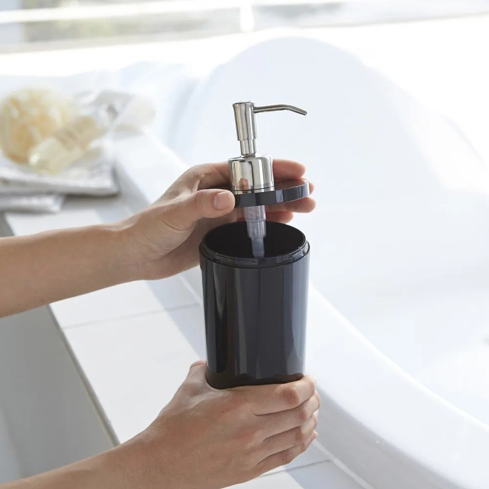 Dispenser per sapone nero in plastica 500 ml Round – YAMAZAKI