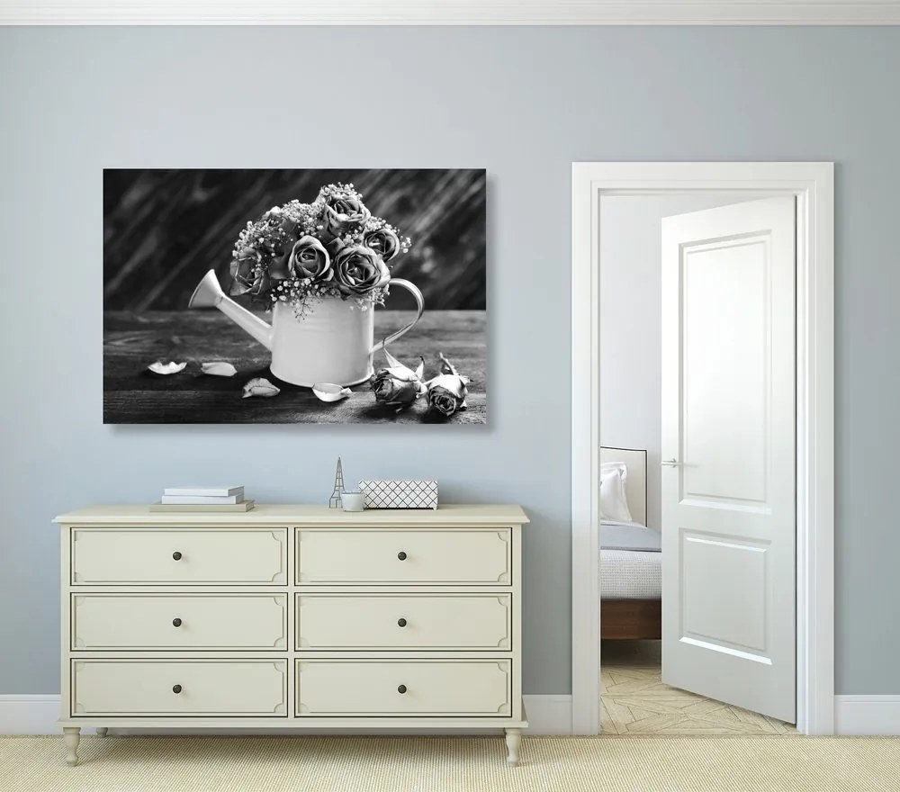Quadro su tela – Rose in annaffiatoio in bianco e nero