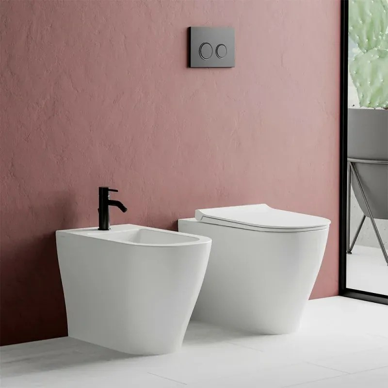 Wc filomuro Rimless Mirto con scarico traslato a pavimento o a parete