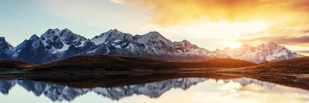 Quadro su tela – Splendido tramonto sulle montagne
