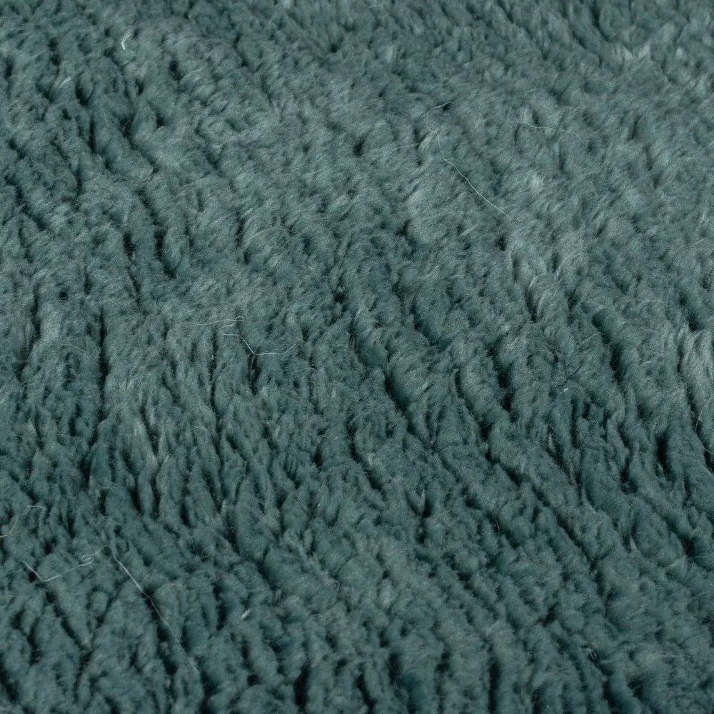 Tappeto in pelliccia sintetica color petrolio 160x230 cm Faroe Wool Look Fur - Flair Rugs