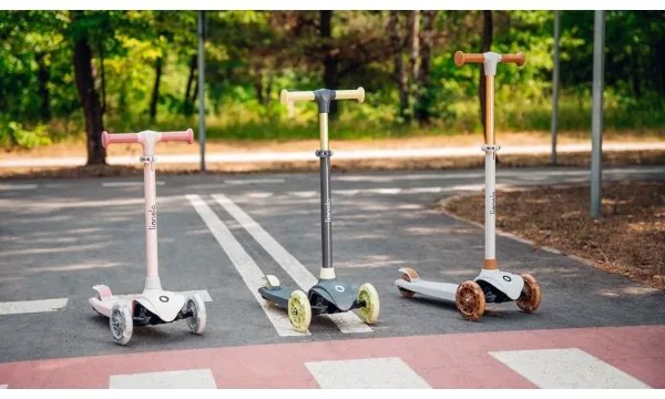 Lionelo - Monopattino per bambini JESSY 3xAA rosa