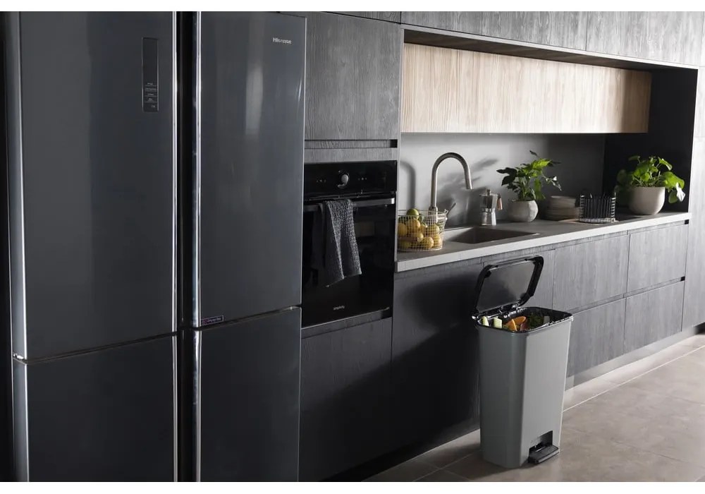 Cestino per la spazzatura grigio scuro in plastica con pedale 50 l Compatta – Curver