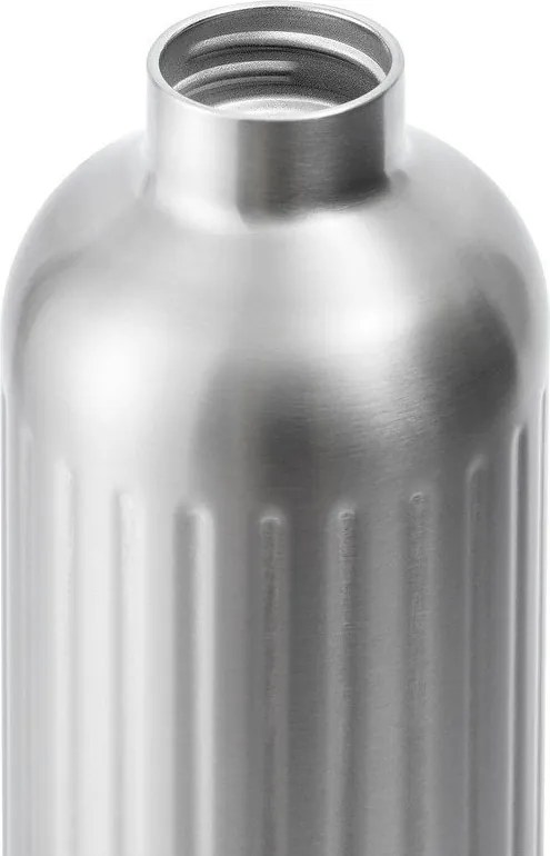 Bottiglia termica argentata in acciaio inox 850 ml Explorer – Black + Blum