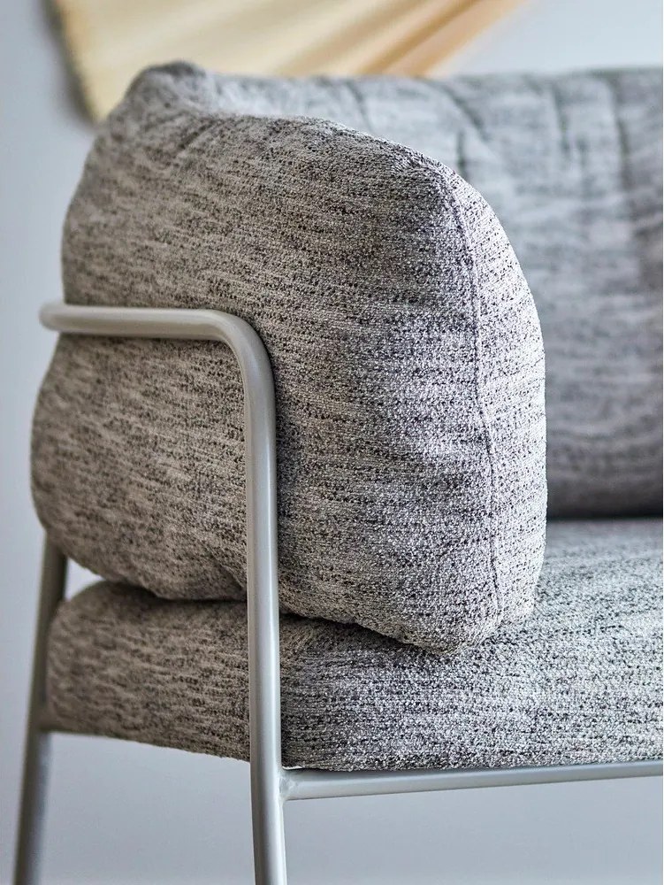 Poltrona greige Karel – Bloomingville