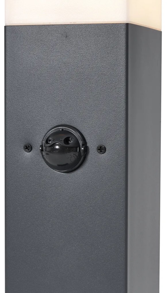 Lampada da esterno grigio scuro con vetro opale 45 cm IP44 con presa e sensore di movimento - Malios