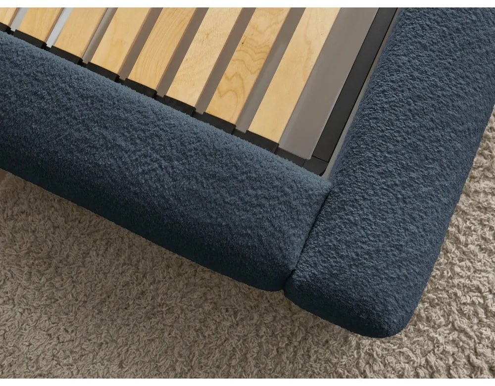 Letto matrimoniale in blu scuro imbottito con spazio contenitivo con rete inclusa 160x200 cm Orlane – Bobochic Paris