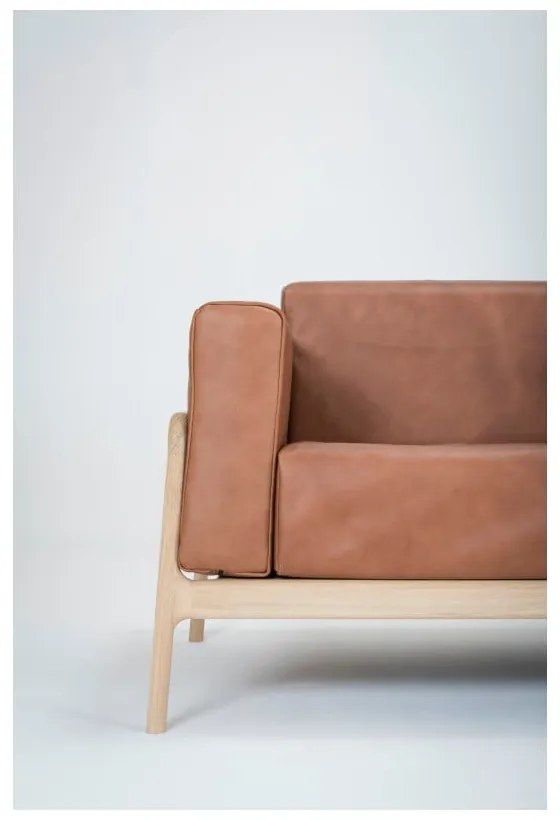 Divano in pelle di bufalo marrone cognac con struttura in rovere massiccio, 210 cm Fawn - Gazzda