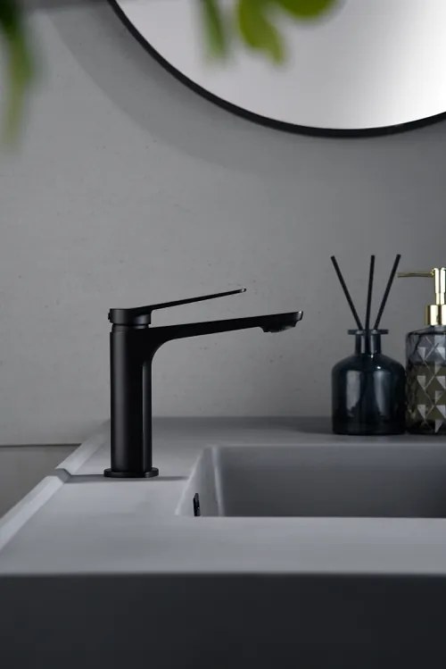 Rubinetto miscelatore monocomando per lavabo senza scarico in ottone nero opaco Momo