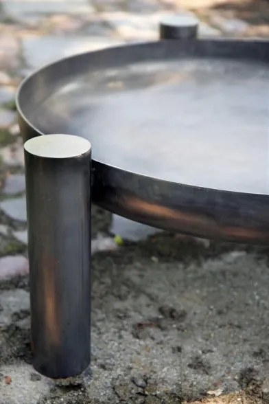 Barbecue Artigianale Con Braciere In Ferro E Griglia Sospesa Su Treppiede Palma 80 Cm Cook King