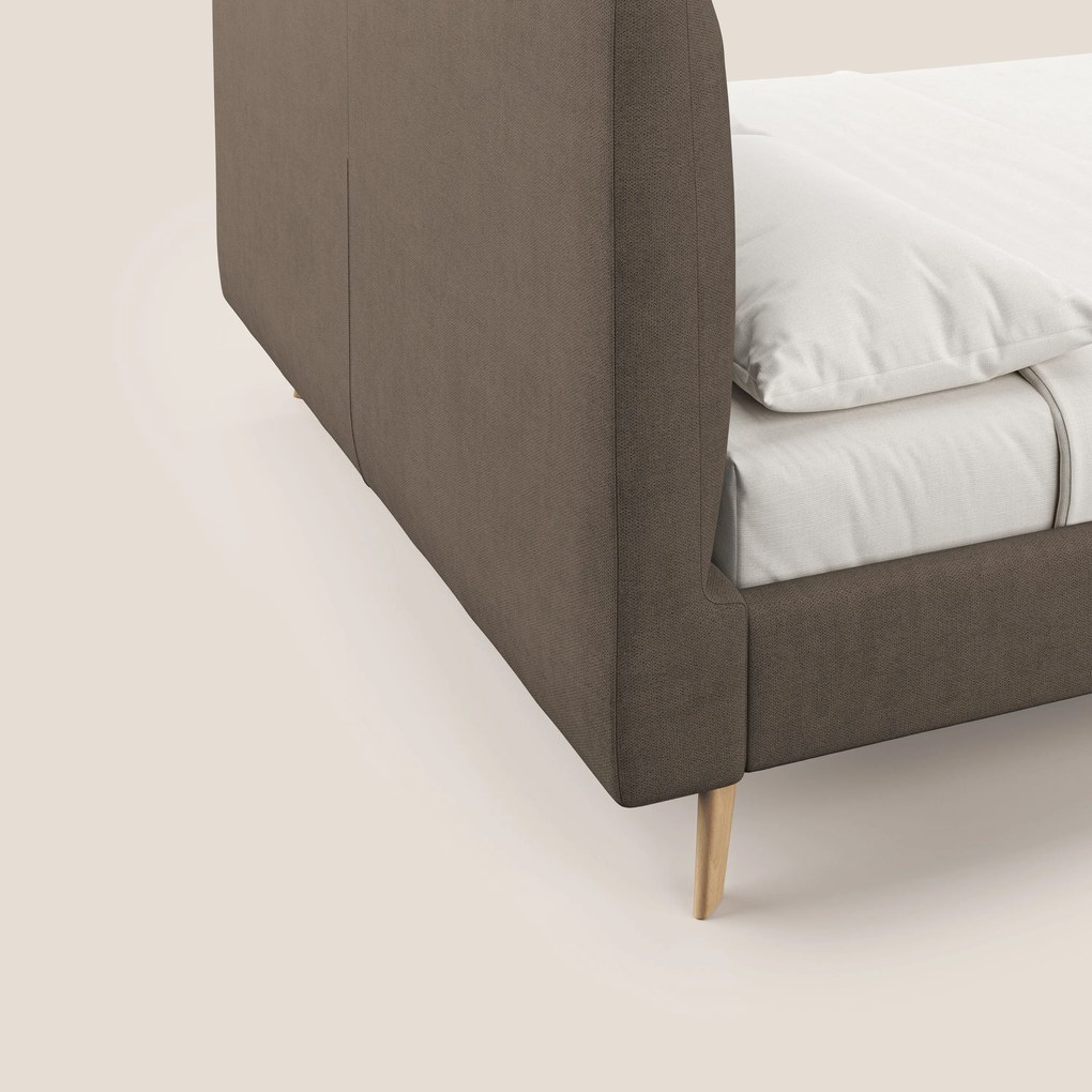 Selene letto imbottito con piedini naturali sfoderabile in tessuto impermeabile T02 marrone