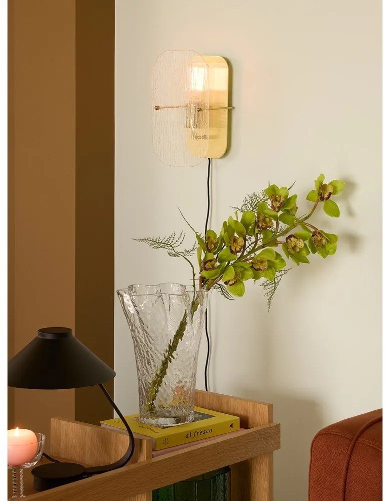 Lampada da parete per presa di corrente in ottone Ruffle - Hübsch