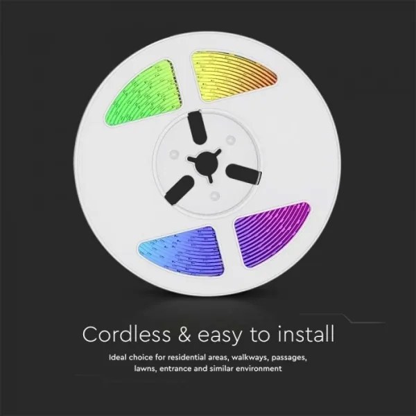 LED RGB Striscia solare dimmerabile LED/1,2W/3,7V IP67 5m