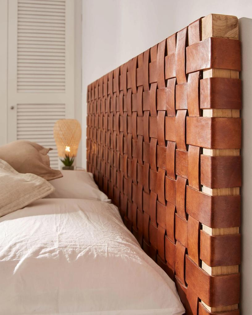 Kave Home - Testiera Calixta in legno massello di teak e pelle per letto da 150 cm