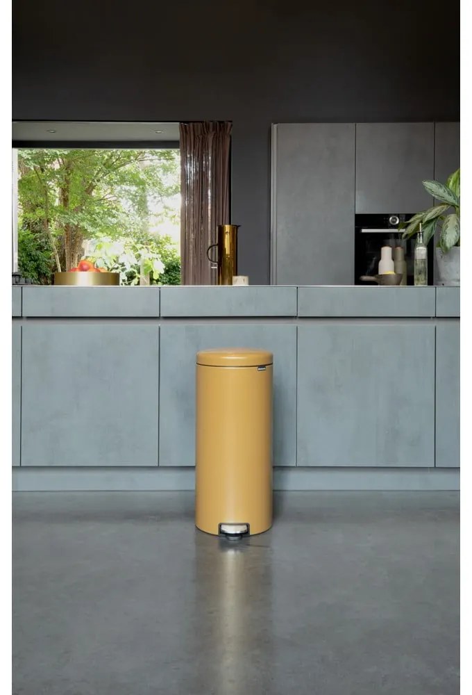 Cestino per la spazzatura dorato in acciaio con pedale 30 l NewIcon – Brabantia