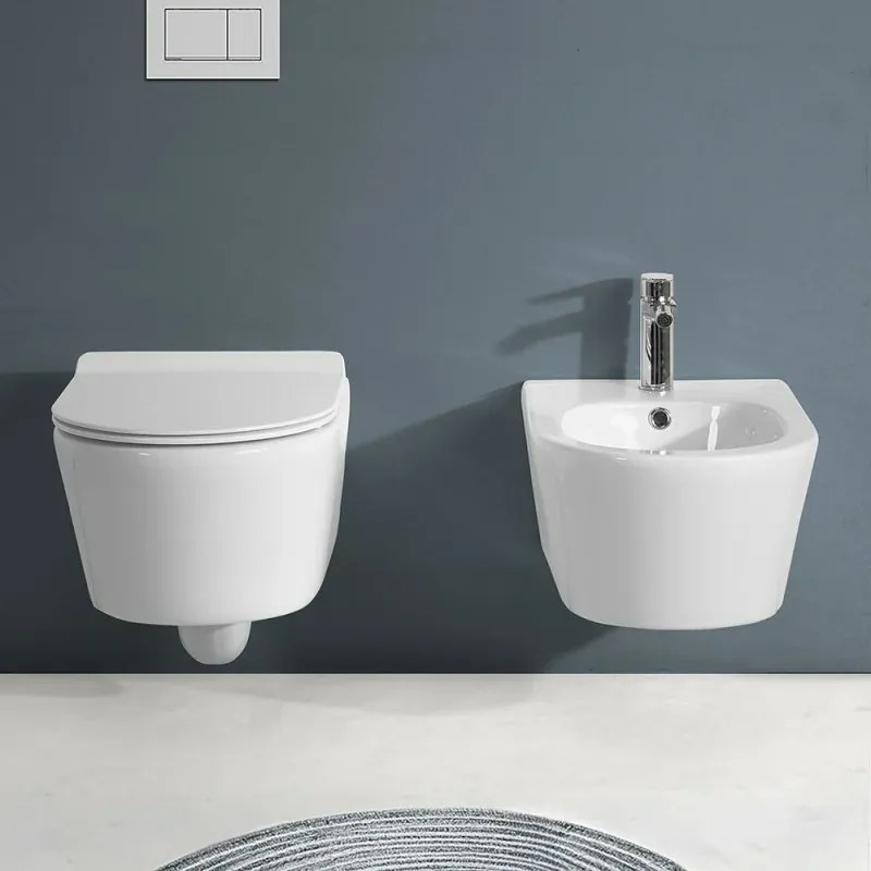 Wc sospeso bianco design tondo in ceramica con scarico Rimless Ukra