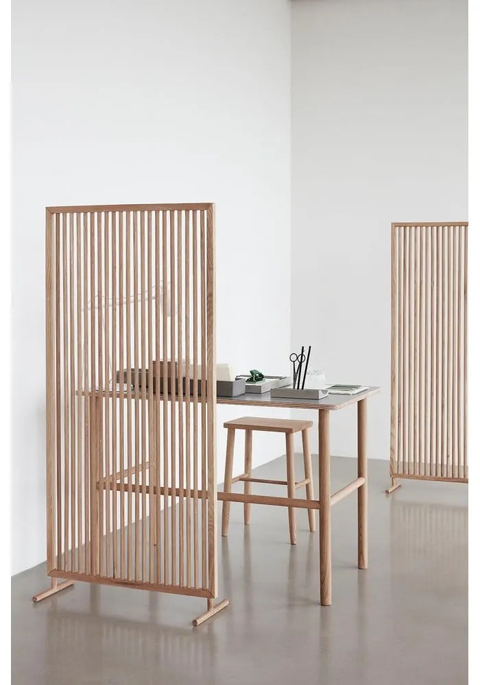 Sedia da bar di colore naturale in rovere massiccio (altezza della seduta 52 cm) Folk – Hübsch