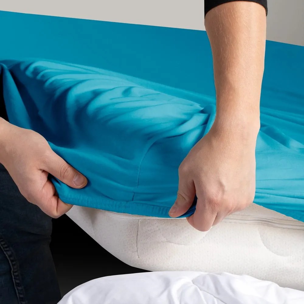 Lenzuolo con angoli blu in jersey 120x200 cm Amber – Restilo