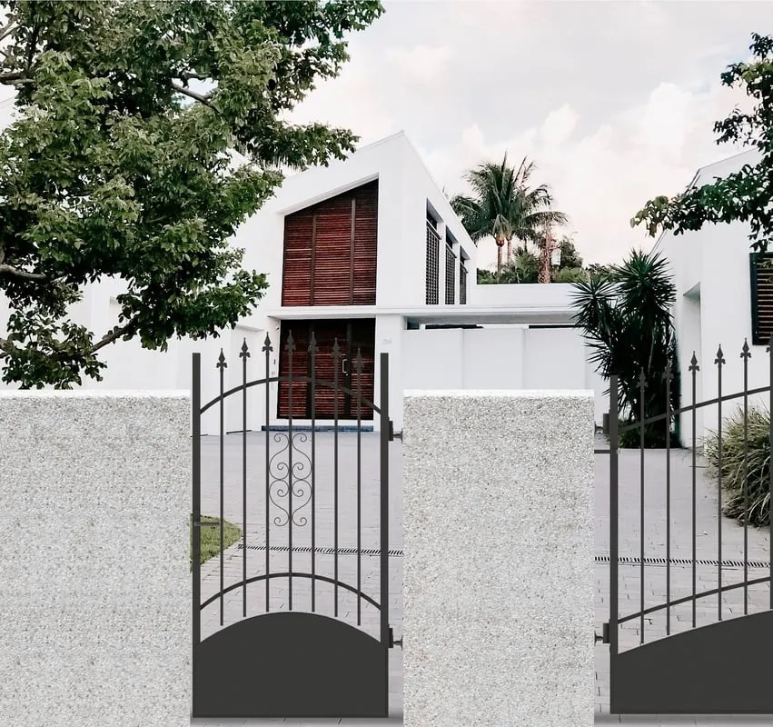 Cancello manuale battente Marmolada in ferro, apertura a destra, L 104.5, H 180-195 cm, di colore nero