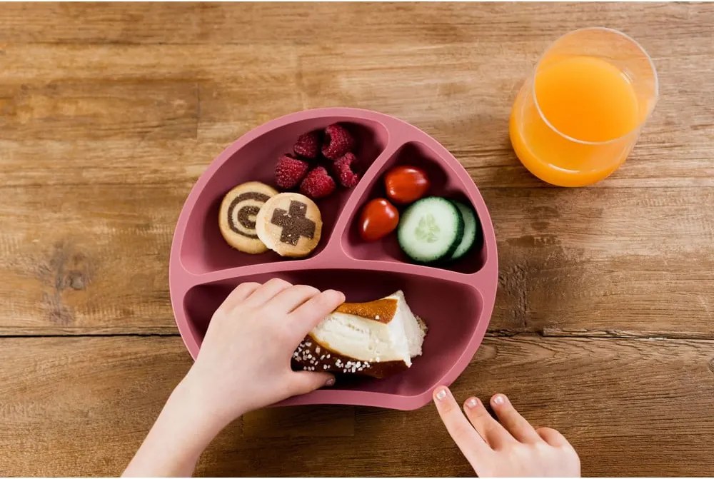 Piatto per bambini in silicone color mattone 19x20,5 cm Dusky Pink - Kindsgut