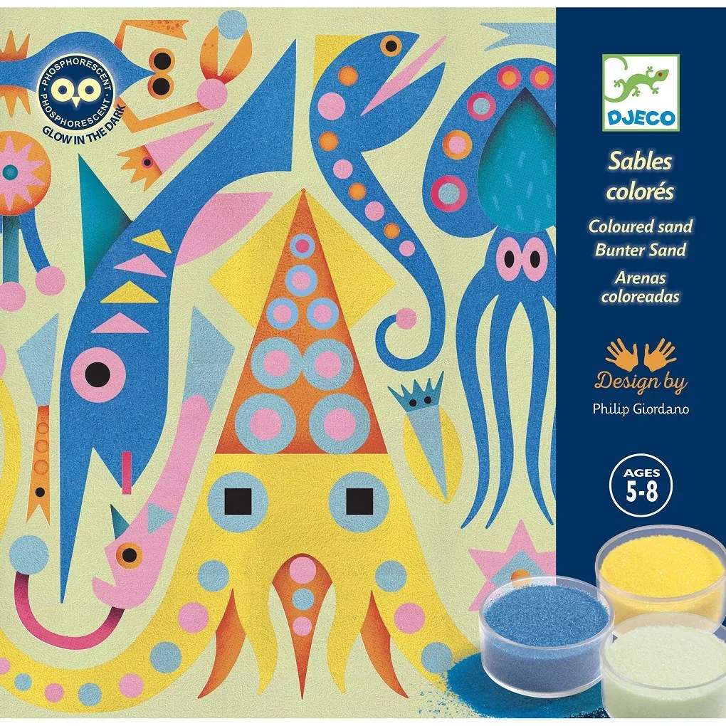 Gioco d'arte con la sabbia - luci del mare