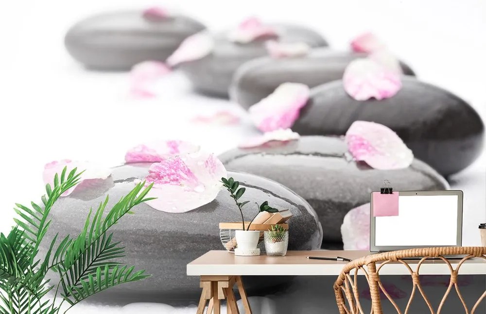 Carta da parati – Pietre del benessere con petali