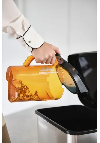 Rowenta - Aspirapolvere senza sacco COMPACT POWER 1,5l 750W/230V nero/arancione