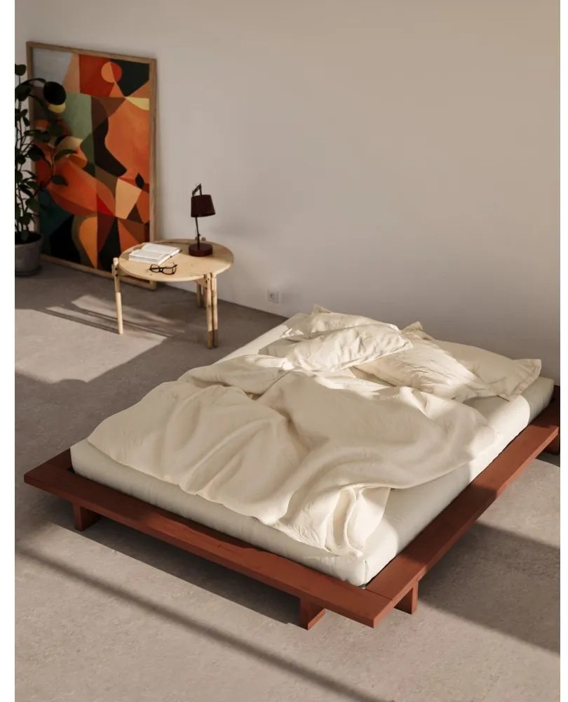 Letto matrimoniale color terracotta in pino massiccio senza testiera con rete inclusa 180x200 cm Japan – Karup Design
