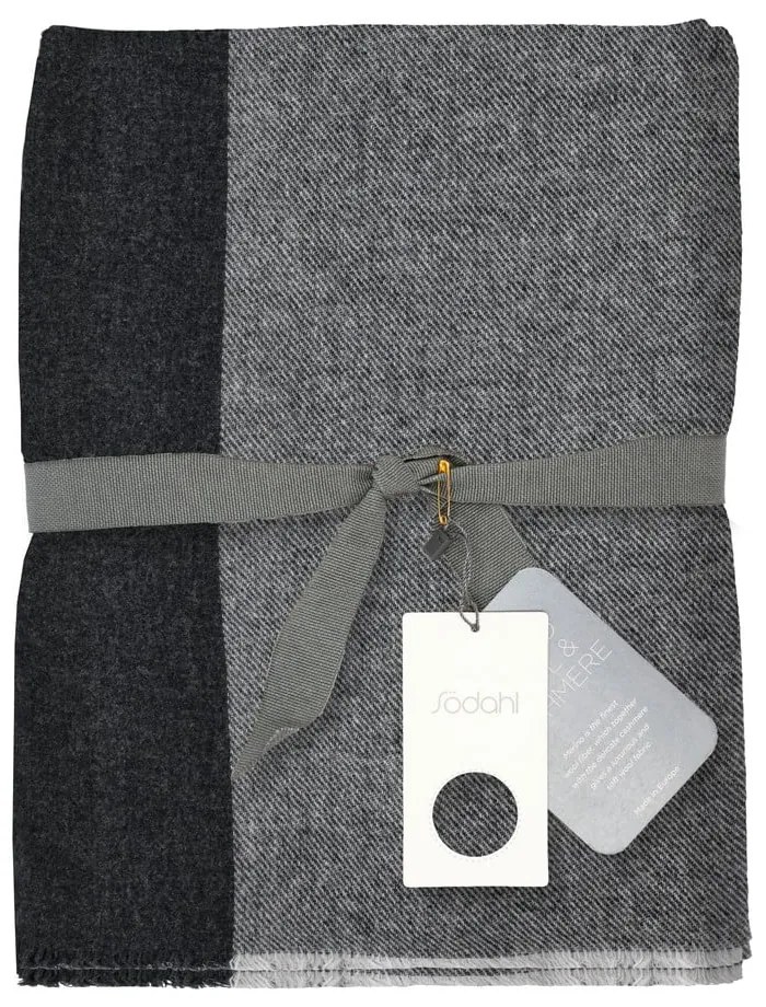 Coperta grigia in lana 130x200 cm Merino – Södahl