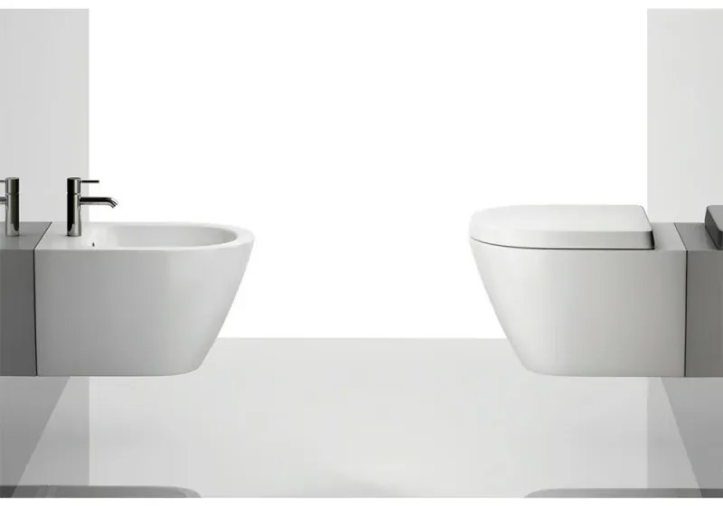 Wc Sospeso RIMLESS Rak Collezione Resort Bianco senza brida