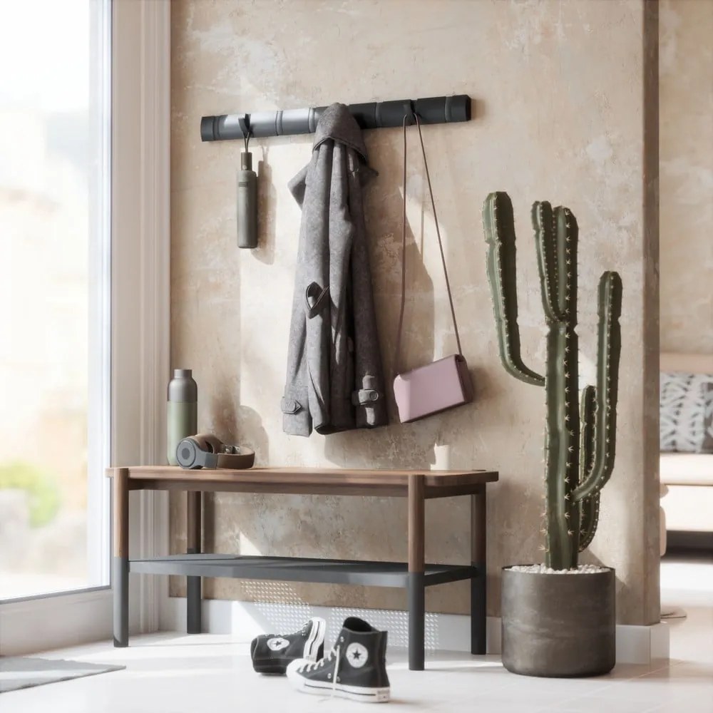 Appendiabiti da parete nero in legno di frassino Flip - Umbra