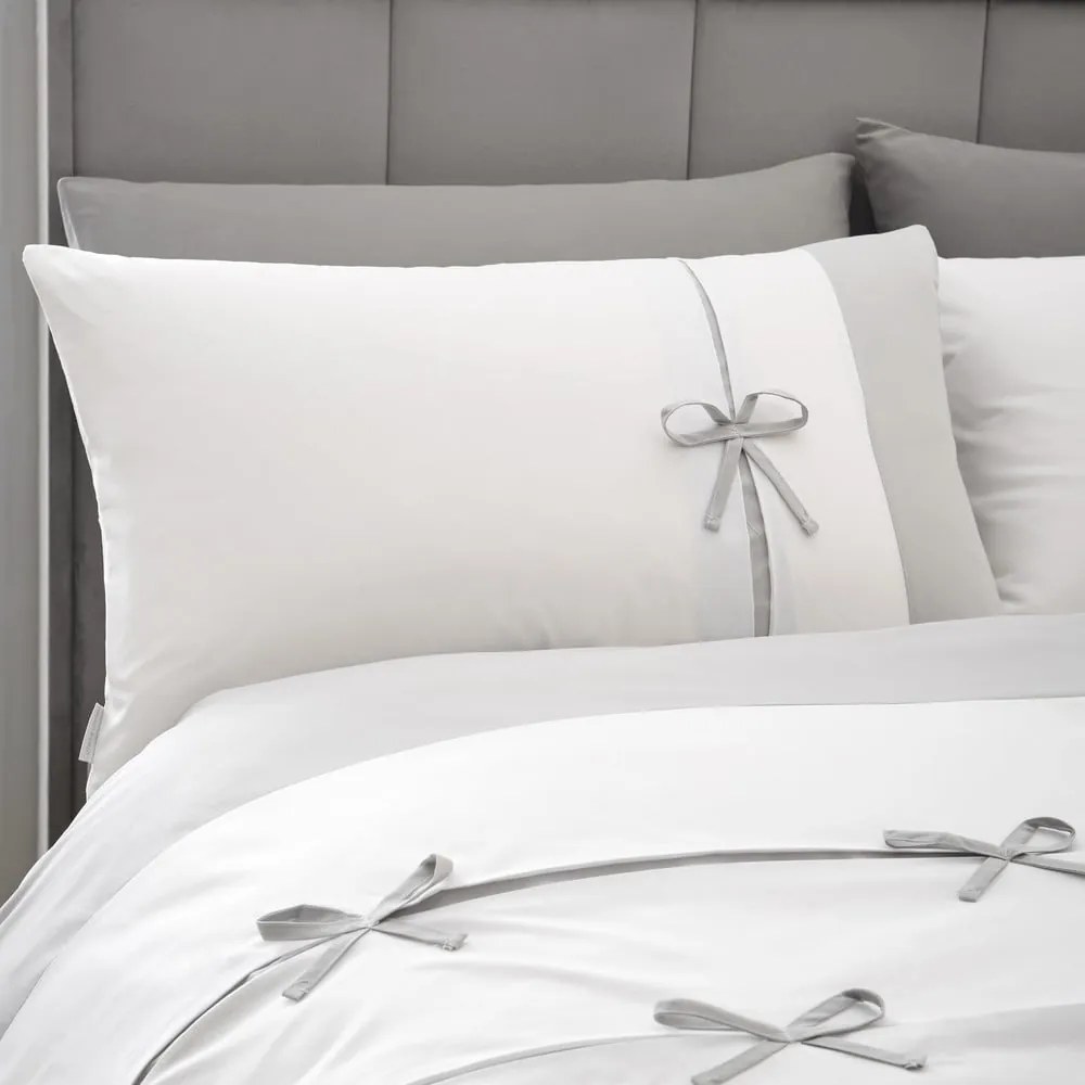 Set copripiumino e federa bianco e grigio per letto matrimoniale e per letto esteso 230x220 cm Milo Bow – Catherine Lansfield